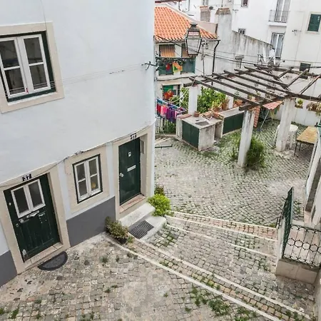 Like A Local @ Alfama Studio Apartment Lisbon