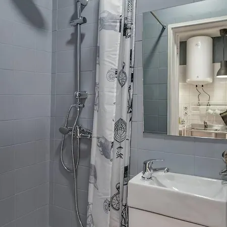 Like A Local @ Alfama Studio Apartment Lisbon